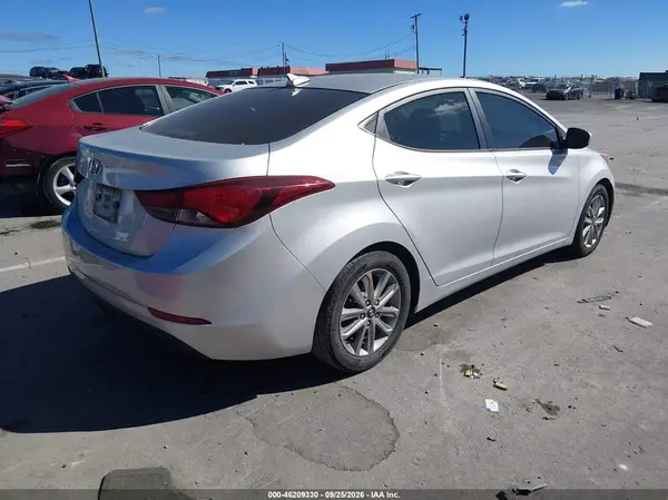 5NPDH4AE9GH763420 — 2016 Hyundai Elantra, фото 4 с аукциона IAAI, Естественный износ