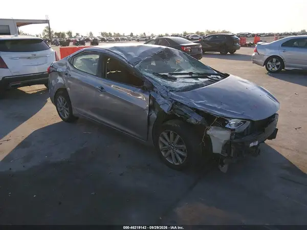 5NPDH4AE0GH689918 — 2016 Hyundai Elantra, Опрокидывание (Rollover), фото до ремонта