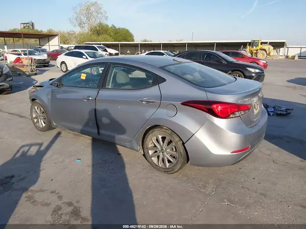 5NPDH4AE0GH689918 — 2016 Hyundai Elantra, фото 3 с аукциона IAAI, Опрокидывание