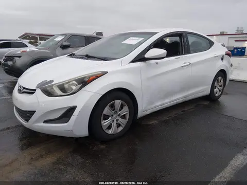 2016 Hyundai ELANTRA SE VIN 5NPDH4AE9GH734502 фото 2