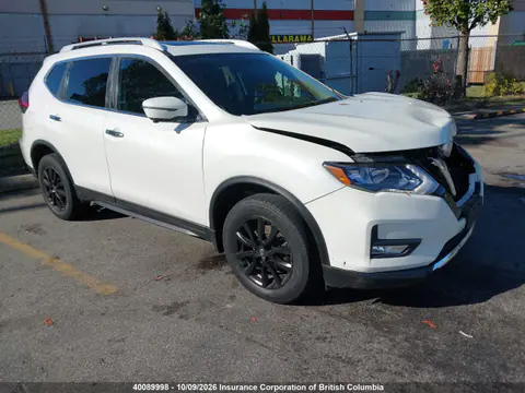 2017 Nissan Rogue VIN 5N1AT2MV8HC837940 фото 2