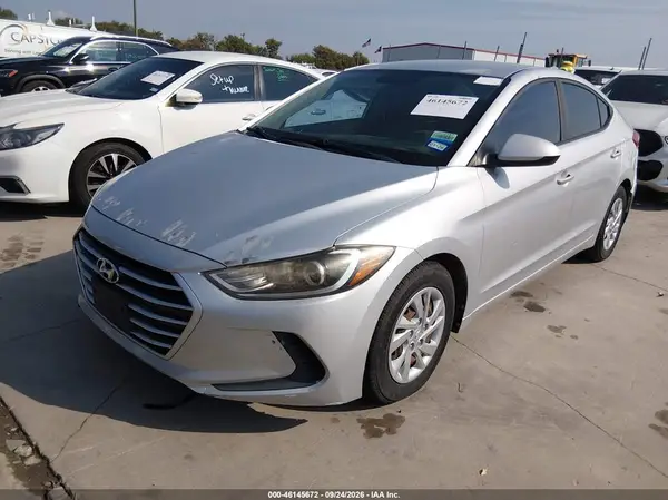 2017 HYUNDAI ELANTRA VIN 5NPD74LF6HH082187 фото 2