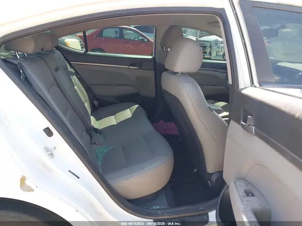 2017 HYUNDAI ELANTRA VIN 5NPD74LF5HH155324 фото 8