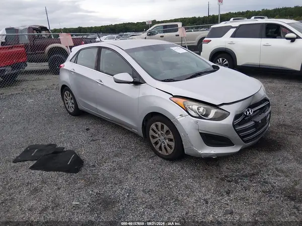 KMHD35LH3HU376814 — 2017 Hyundai Elantra, Передняя часть (Front End), фото до ремонта