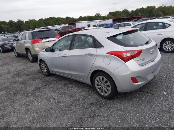 KMHD35LH3HU376814 — 2017 Hyundai Elantra, фото 3 с аукциона IAAI 12.10.2026, Передняя часть