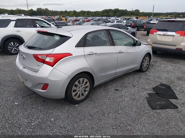 KMHD35LH3HU376814 — 2017 Hyundai Elantra, фото 4 с аукциона IAAI 12.10.2026, Передняя часть