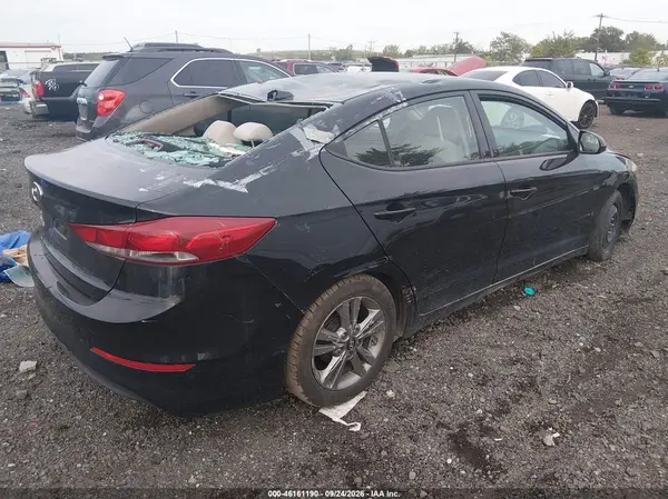 5NPD84LF7HH073673 — 2017 Hyundai Elantra, фото 4 с аукциона IAAI 13.10.2026, Естественный износ
