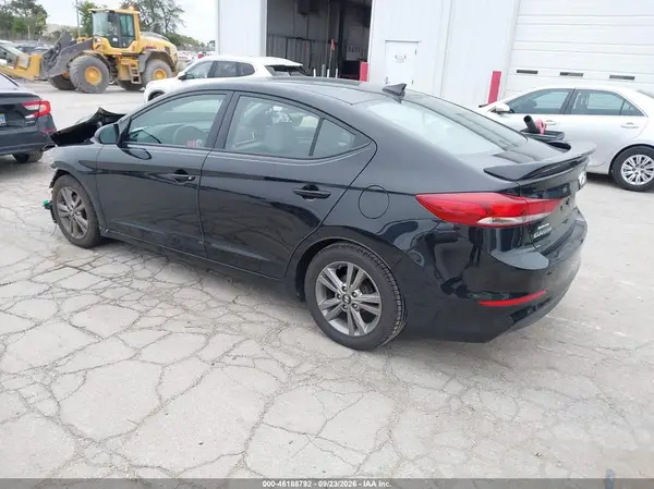 5NPD84LF9HH035801 — 2017 Hyundai Elantra, фото 3 с аукциона IAAI, Передняя часть