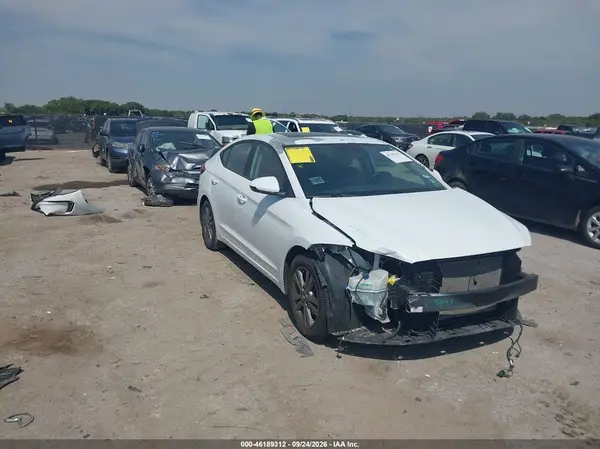 5NPD84LF6HH181704 — 2017 Hyundai Elantra, Передняя часть (Front End), фото до ремонта