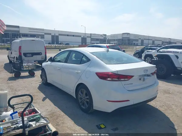 5NPD84LF6HH181704 — 2017 Hyundai Elantra, фото 3 с аукциона IAAI, Передняя часть