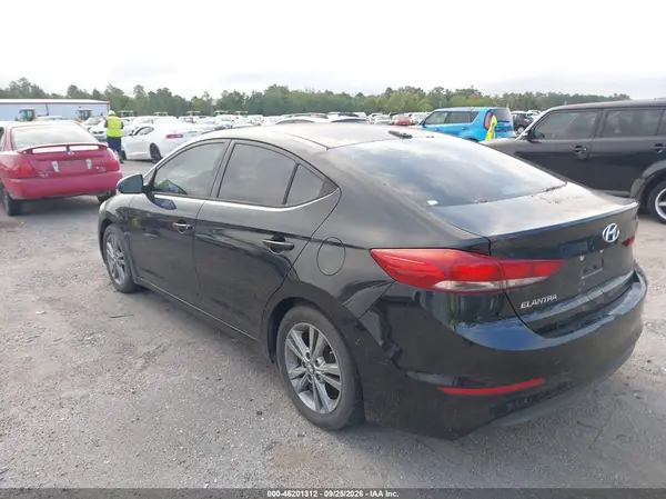 2017 HYUNDAI ELANTRA VIN 5NPD84LF6HH011567 фото 3