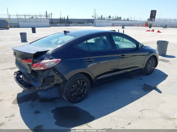 5NPD74LF8HH070607 — 2017 Hyundai Elantra, фото 4 с аукциона IAAI 14.10.2026, Естественный износ