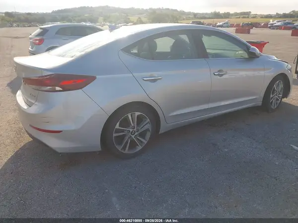 5NPD84LF9HH167196 — 2017 Hyundai Elantra, фото 4 с аукциона IAAI, Естественный износ