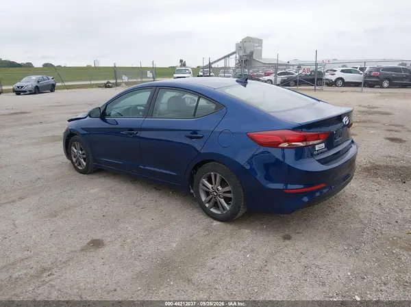 5NPD84LF7HH042505 — 2017 Hyundai Elantra, фото 3 с аукциона IAAI, Передняя часть