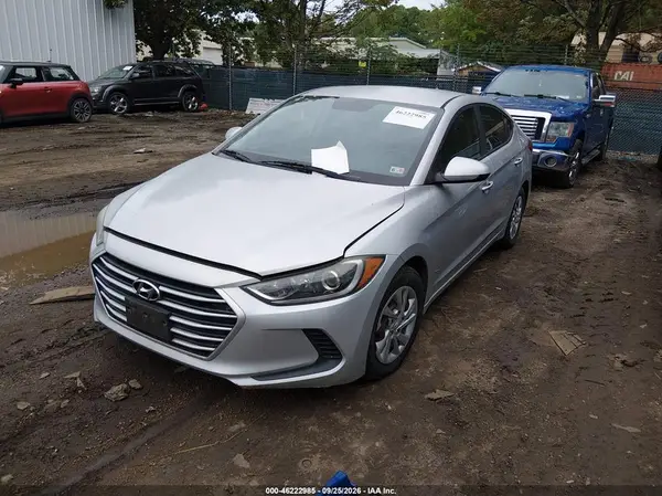 KMHD74LF3HU118953 — 2017 Hyundai Elantra, фото 2 с аукциона IAAI 09.10.2026, Естественный износ