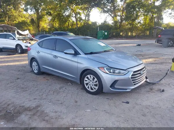 5NPD74LF9HH152586 — 2017 Hyundai Elantra, Передняя часть слева (Left Front), фото до ремонта