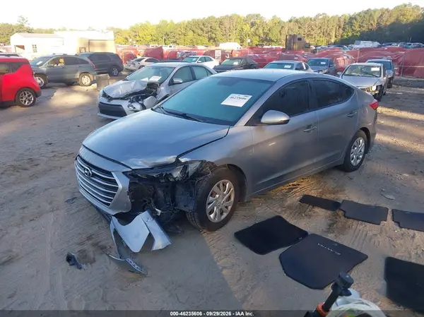 5NPD74LF9HH152586 — 2017 Hyundai Elantra, фото 2 с аукциона IAAI, Передняя часть слева