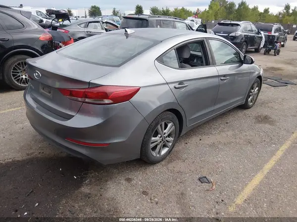 KMHD84LF2HU222945 — 2017 Hyundai Elantra, фото 4 с аукциона IAAI, Угон