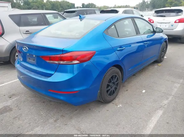 2017 HYUNDAI ELANTRA VIN KMHD74LF6HU397329 фото 4
