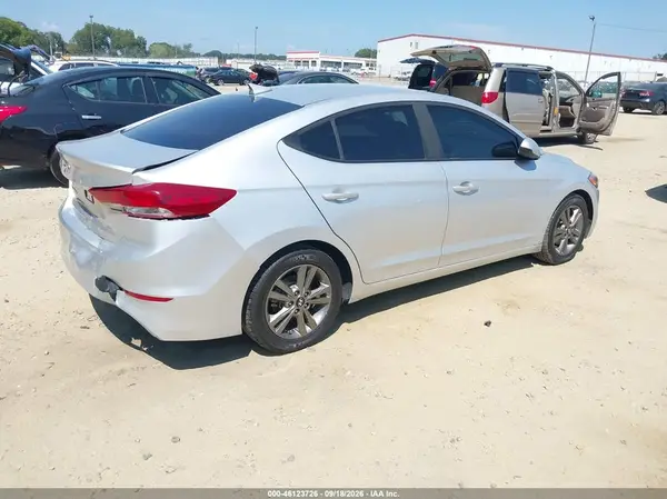 5NPD84LF8JH330331 — 2018 Hyundai Elantra, фото 4 с аукциона IAAI 15.10.2026, Задняя часть
