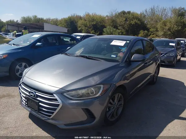 5NPD84LF5JH243616 — 2018 Hyundai Elantra, фото 2 с аукциона IAAI 28.09.2026, Естественный износ
