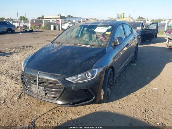 5NPD84LF8JH345525 — 2018 Hyundai Elantra, фото 2 с аукциона IAAI, Естественный износ