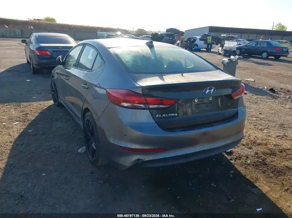 5NPD84LF8JH345525 — 2018 Hyundai Elantra, фото 3 с аукциона IAAI, Естественный износ