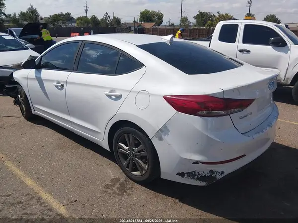 5NPD84LF8JH232173 — 2018 Hyundai Elantra, фото 3 с аукциона IAAI, Передняя часть