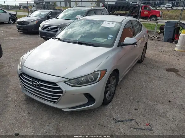 5NPD84LFXJH230750 — 2018 Hyundai Elantra, фото 2 с аукциона IAAI 06.10.2026, Естественный износ