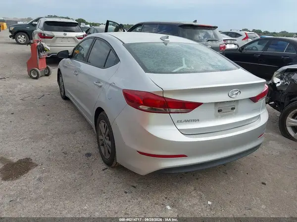 5NPD84LFXJH230750 — 2018 Hyundai Elantra, фото 3 с аукциона IAAI 06.10.2026, Естественный износ