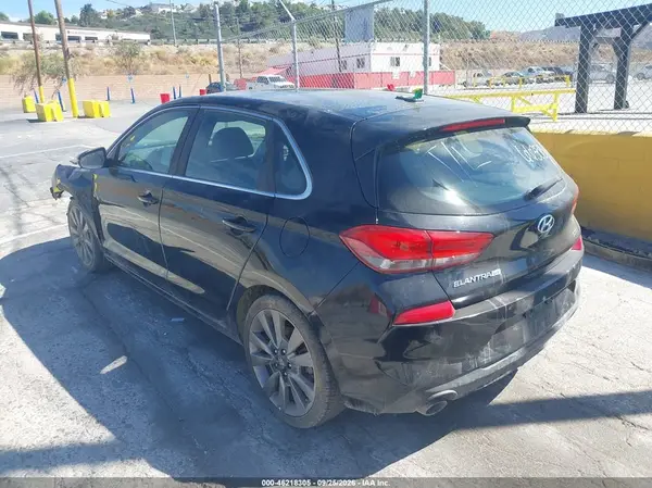 KMHH55LC4JU033368 — 2018 Hyundai Elantra, фото 3 с аукциона IAAI, Передняя часть
