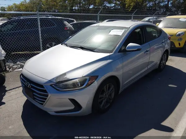 5NPD84LF3JH260608 — 2018 Hyundai Elantra, фото 2 с аукциона IAAI 08.10.2026, Не указано