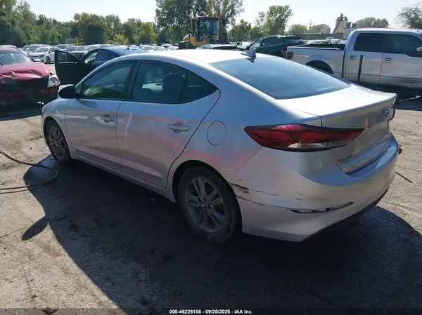 5NPD84LF3JH345609 — 2018 Hyundai Elantra, фото 3 с аукциона IAAI, Передняя часть справа