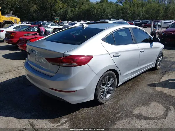 5NPD84LF3JH345609 — 2018 Hyundai Elantra, фото 4 с аукциона IAAI, Передняя часть справа