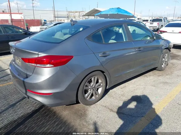 2018 HYUNDAI ELANTRA VIN KMHD84LF7JU451420 фото 4