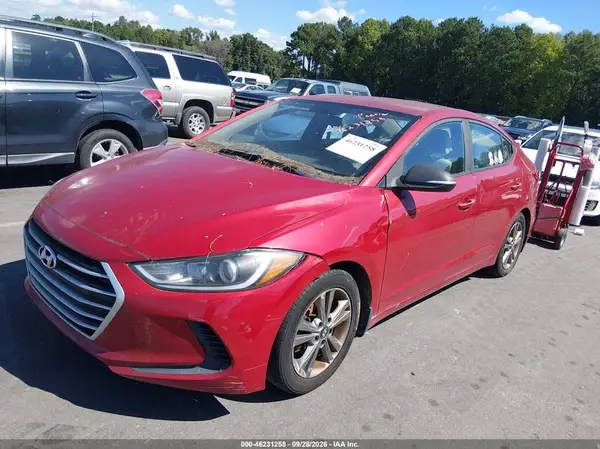 5NPD84LF9JH257258 — 2018 Hyundai Elantra, фото 2 с аукциона IAAI 07.10.2026, Естественный износ