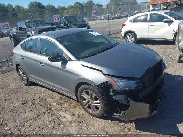 KMHD84LF1KU734302 — 2019 Hyundai Elantra, Передняя часть (Front End), фото до ремонта