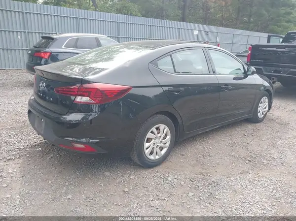 5NPD74LF6KH462945 — 2019 Hyundai Elantra, фото 4 с аукциона IAAI 14.10.2026, LEFT & RIGHT SIDE