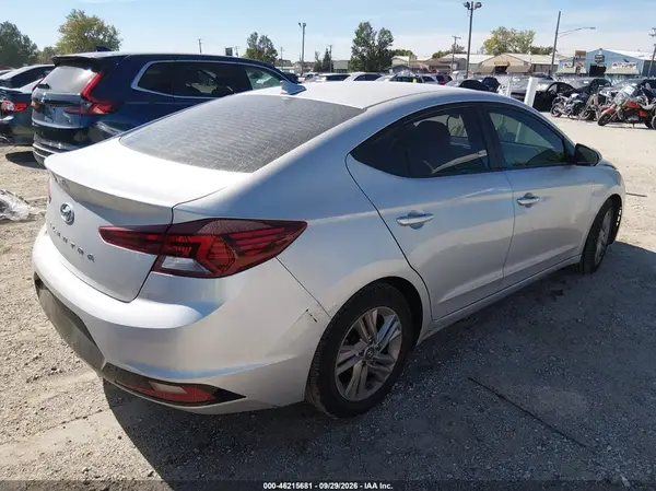 KMHD84LF2KU731067 — 2019 Hyundai Elantra, фото 4 с аукциона IAAI, Повреждения со всех сторон