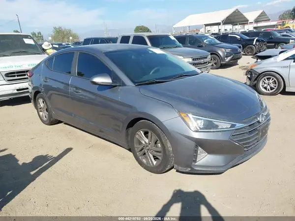 5NPD84LF1KH417778 — 2019 Hyundai Elantra, Угон (Theft), фото до ремонта