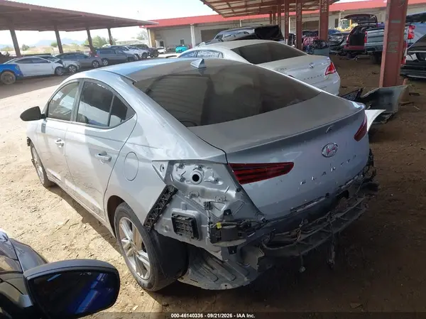 KMHD84LF1LU032661 — 2020 Hyundai Elantra, фото 3 с аукциона IAAI, Передняя часть