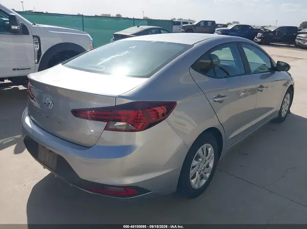 5NPD74LF3LH600992 — 2020 Hyundai Elantra, фото 4 с аукциона IAAI 11.10.2026, Естественный износ