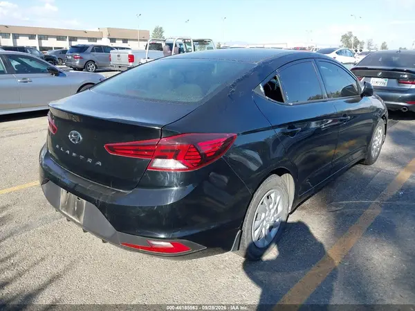 KMHD74LF5LU940808 — 2020 Hyundai Elantra, фото 4 с аукциона IAAI, Угон