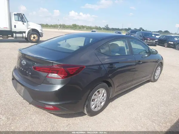5NPD74LF4LH613850 — 2020 Hyundai Elantra, фото 4 с аукциона IAAI 07.10.2026, Естественный износ