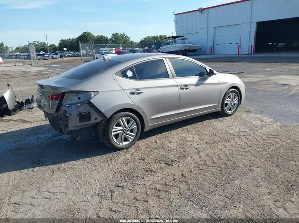 KMHD84LF6LU044188 — 2020 Hyundai Elantra, фото 4 с аукциона IAAI, Задняя часть слева