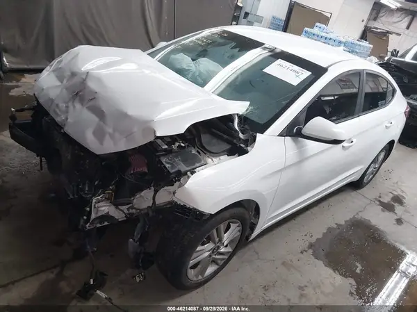 5NPD84LF4LH555655 — 2020 Hyundai Elantra, фото 2 с аукциона IAAI, Передняя часть