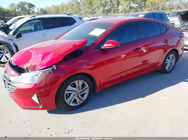 5NPD84LF2LH624438 — 2020 Hyundai Elantra, фото 2 с аукциона IAAI, Передняя часть