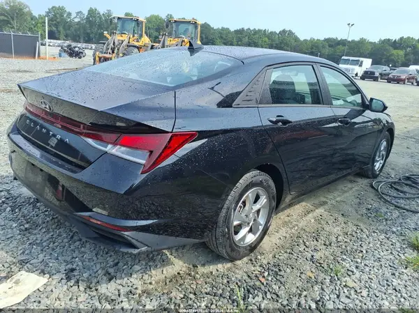 5NPLL4AGXMH046791 — 2021 Hyundai Elantra, фото 4 с аукциона IAAI 06.10.2026, Естественный износ