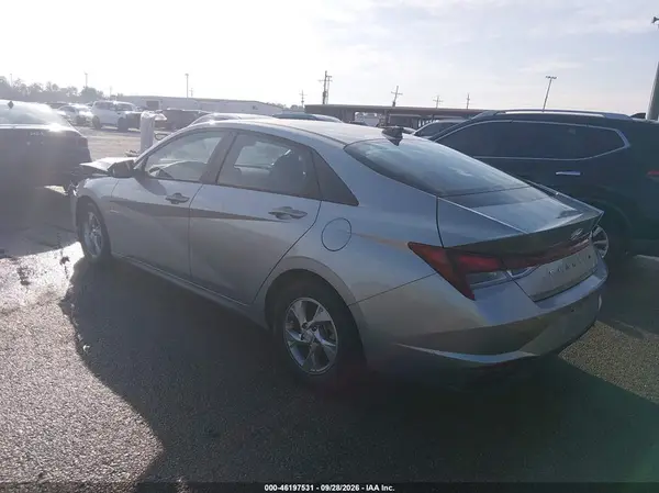 5NPLL4AG6MH025615 — 2021 Hyundai Elantra, фото 3 с аукциона IAAI, Передняя часть