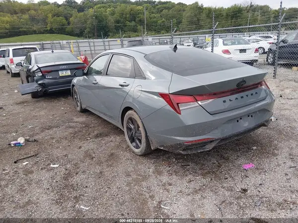 KMHLM4AG8NU264082 — 2022 Hyundai Elantra, фото 3 с аукциона IAAI, Подтопление